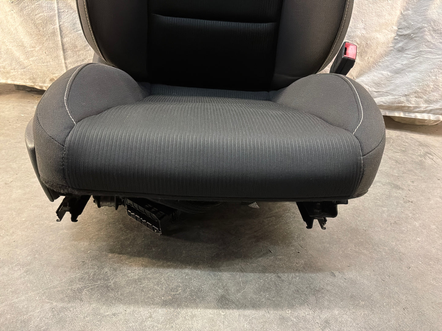 2014 Chevy Camaro SS RH Passenger Front Seat Black Cloth OEM