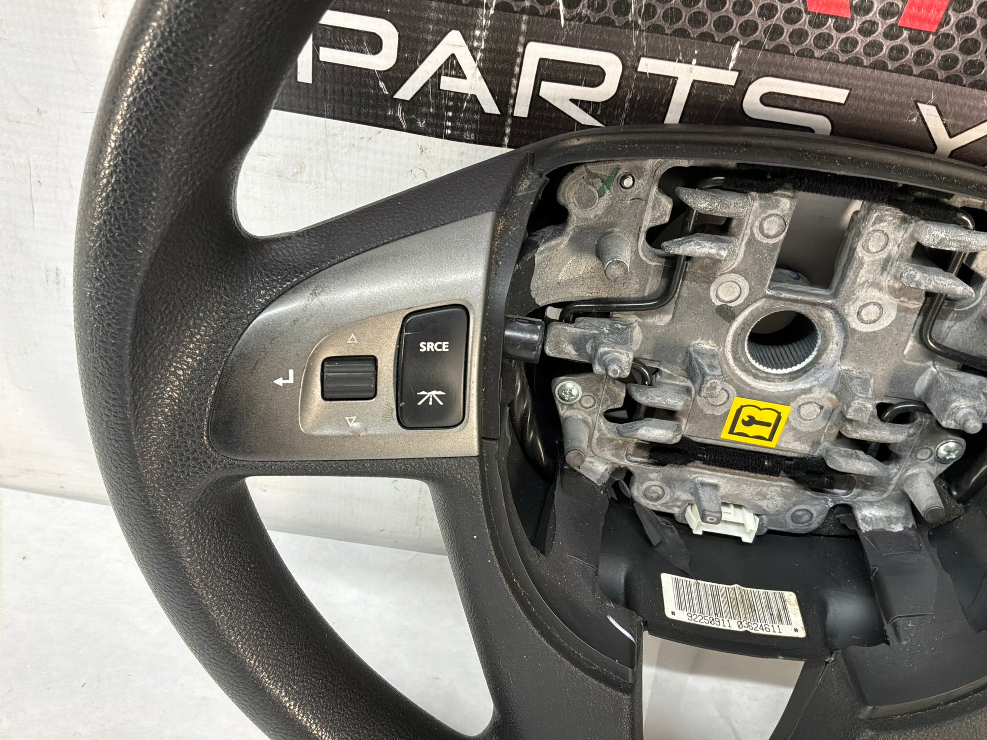 Steering wheel - Day's Parts Yard