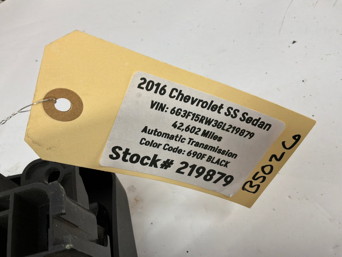 2015 Chevy SS Sedan Engine Bay Fuse Relay Wiring Wire Harness Junction Box Block OEM
