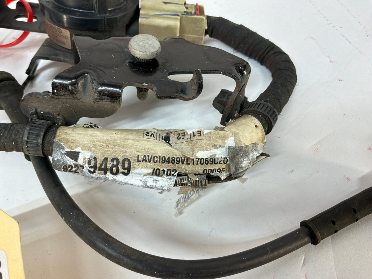 2016 Chevy SS Sedan RH & LH Front Suspension Head Lamp Ride Control Height Sensors OEM