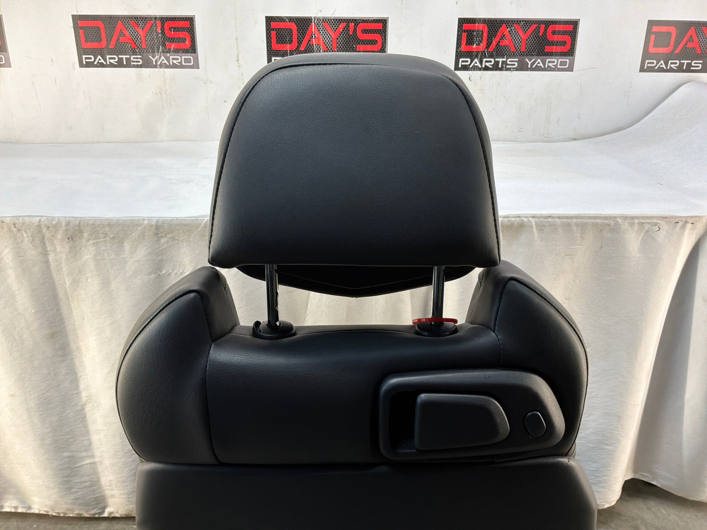 2011 Cadillac CTS-V Coupe Recaro Front RH Passenger Seat OEM