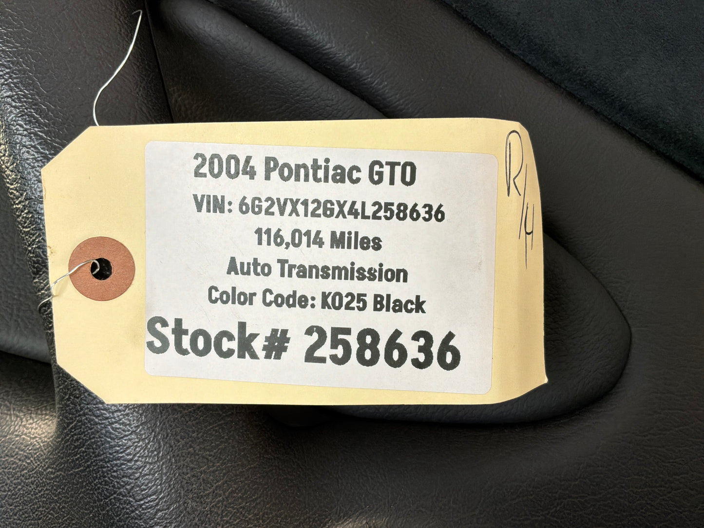 2004 Pontiac GTO RH Passenger Front Interior Door Panel OEM