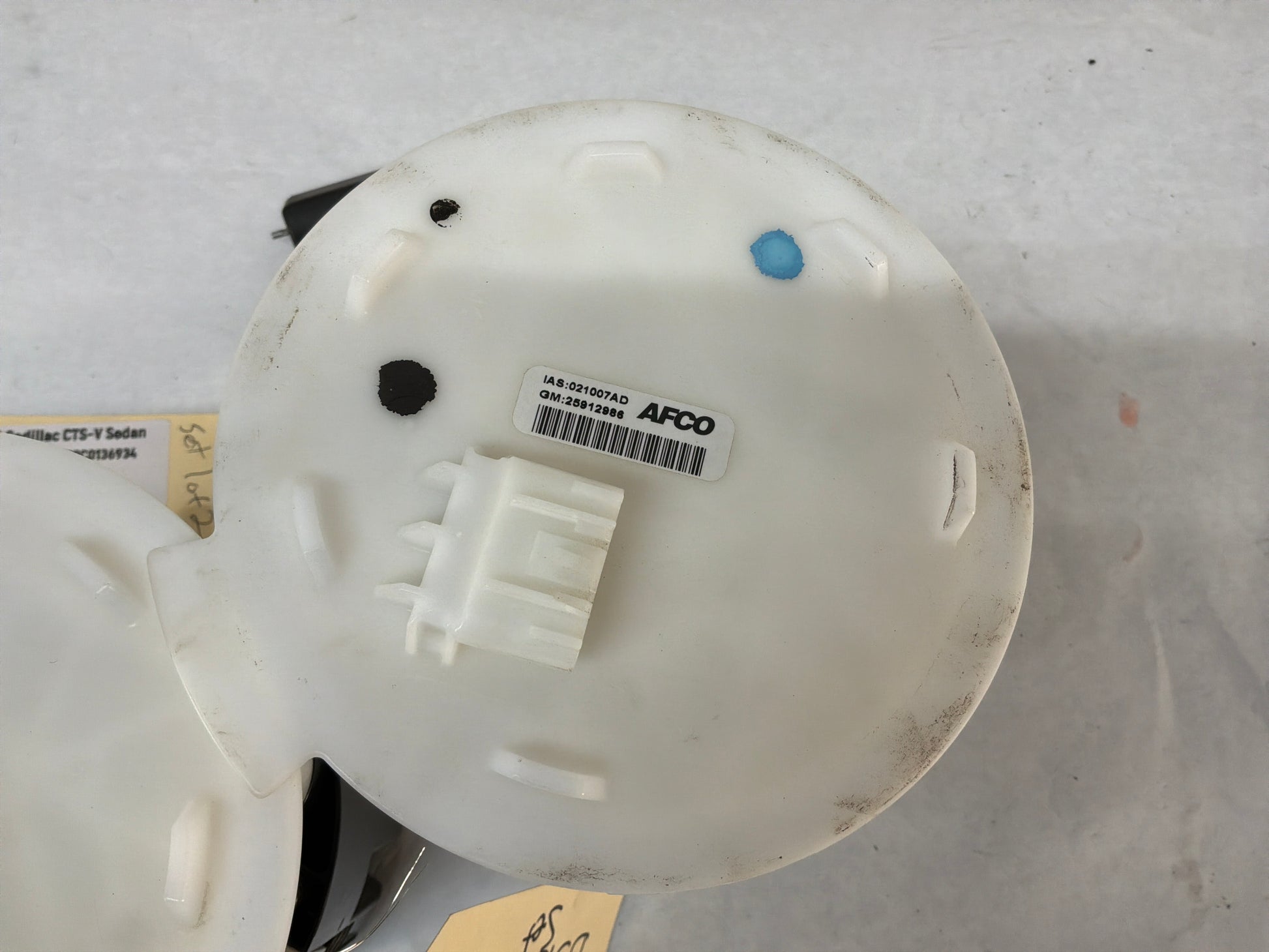 Fuel pump w level - Day's Parts Yard