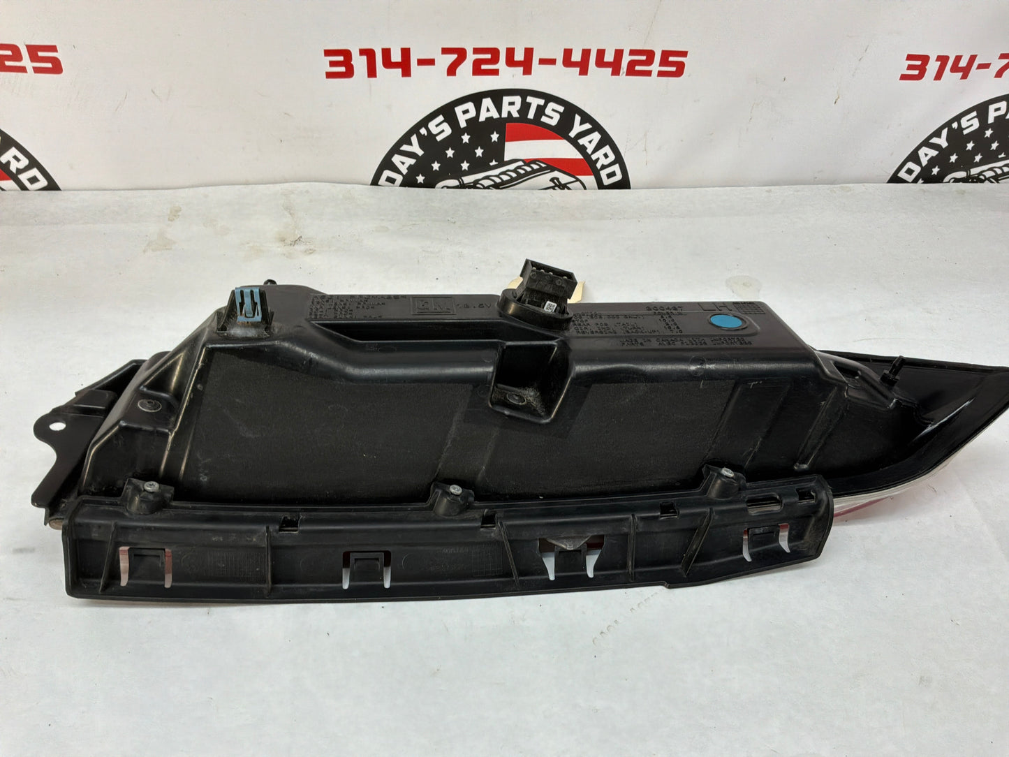 2014 Chevy Camaro SS S LH Driver Taillight Tail Light Lamp LED OEM