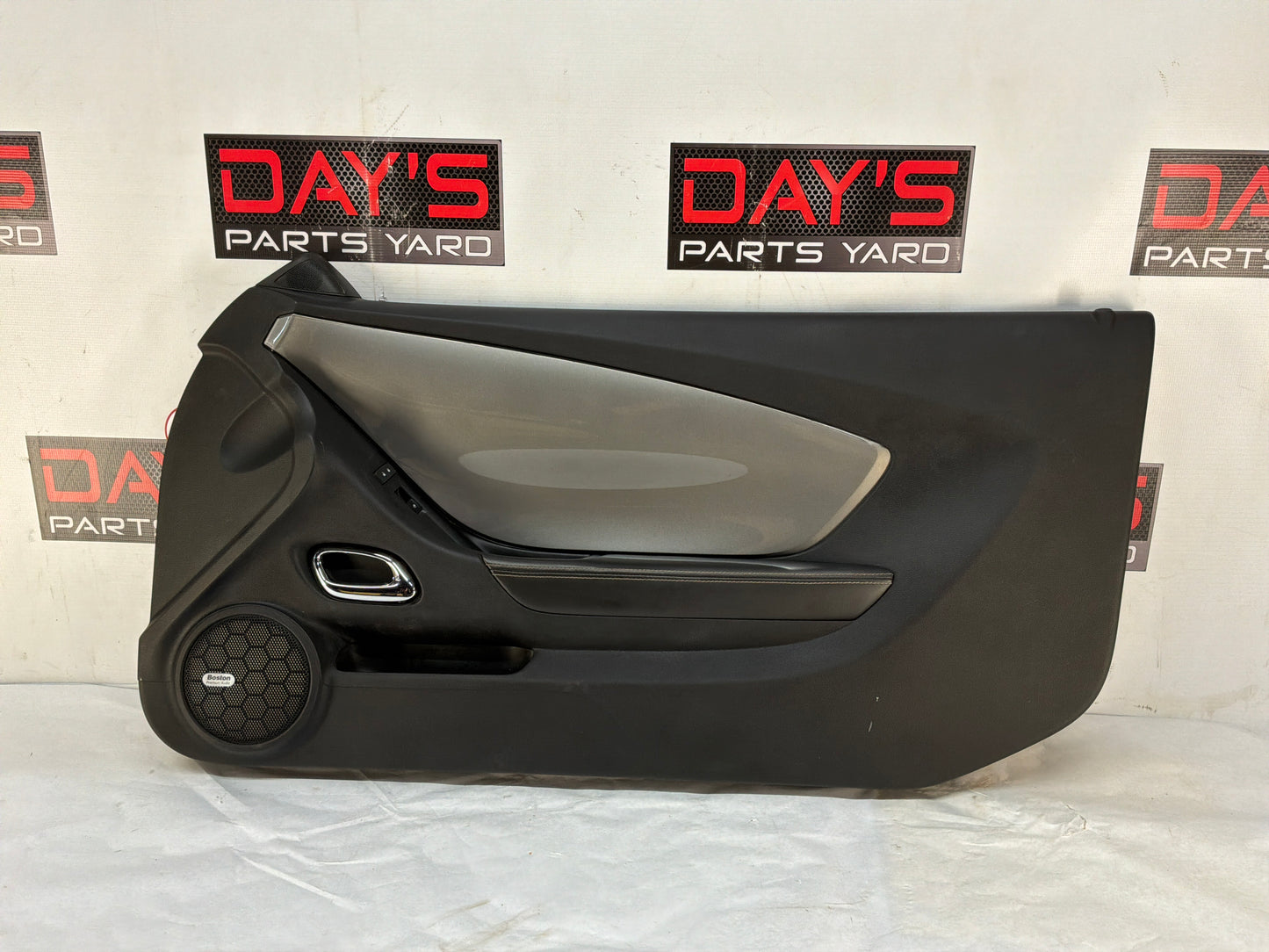 2013 Chevy Camaro RH Passenger Interior Door Panel Trim OEM