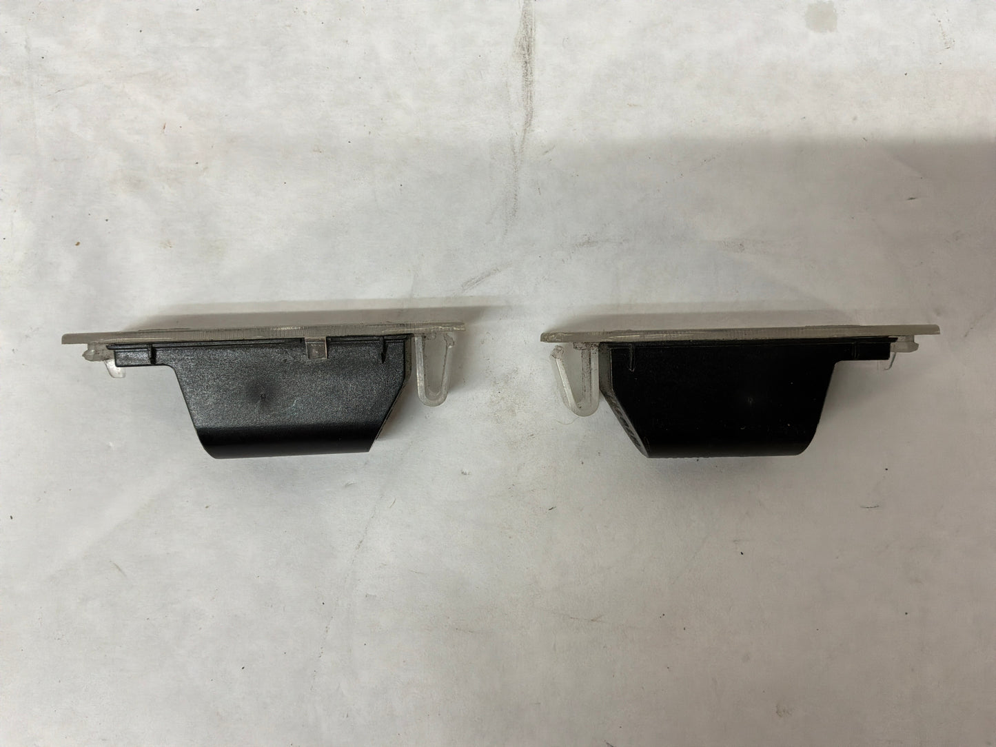 2011 Cadillac CTS-V Coupe RH & LH License Plate Tag Light Lamp OEM