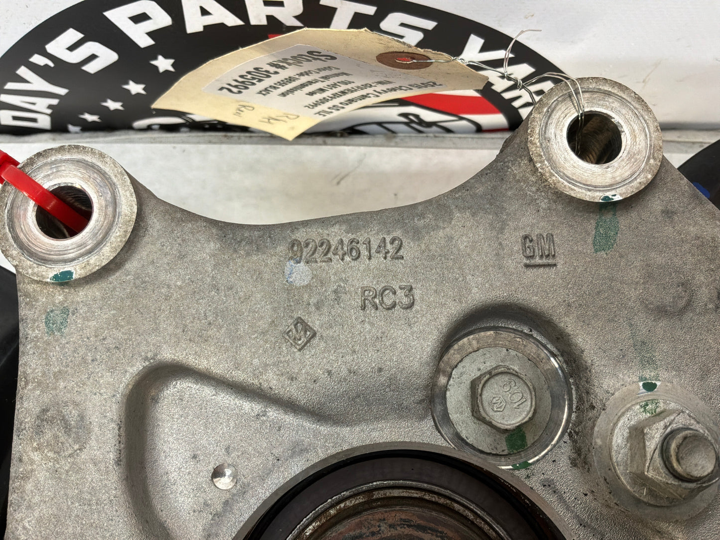 2015 Chevy Camaro SS 1LE RH Passenger Rear Spindle Knuckle Hub OEM