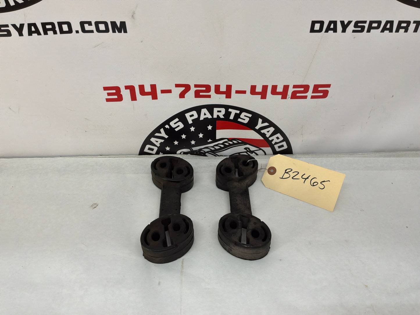 2014 Chevy Camaro SS RH & LH Exhaust Muffler Rubber Hangers Mounts Brackets OEM