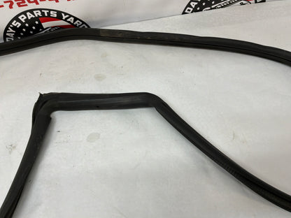2014 Chevy Camaro SS LH Driver Door Body Weather Strip Seal OEM