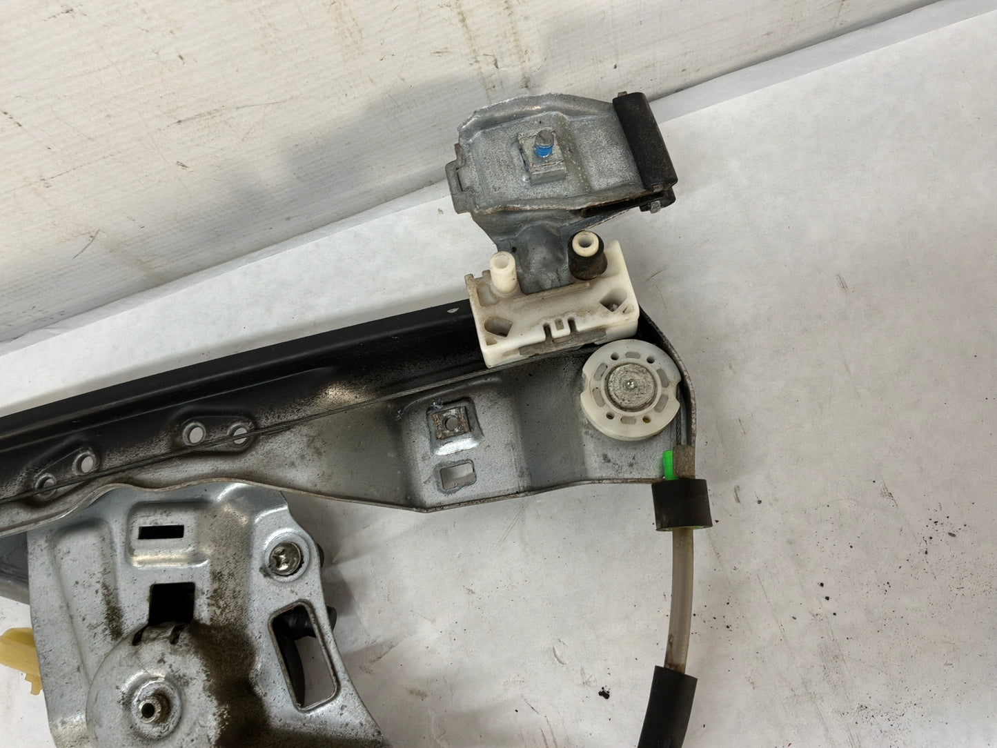 2014 Chevy Caprice PPV LH Driver Front Window Regulator Motor OEM