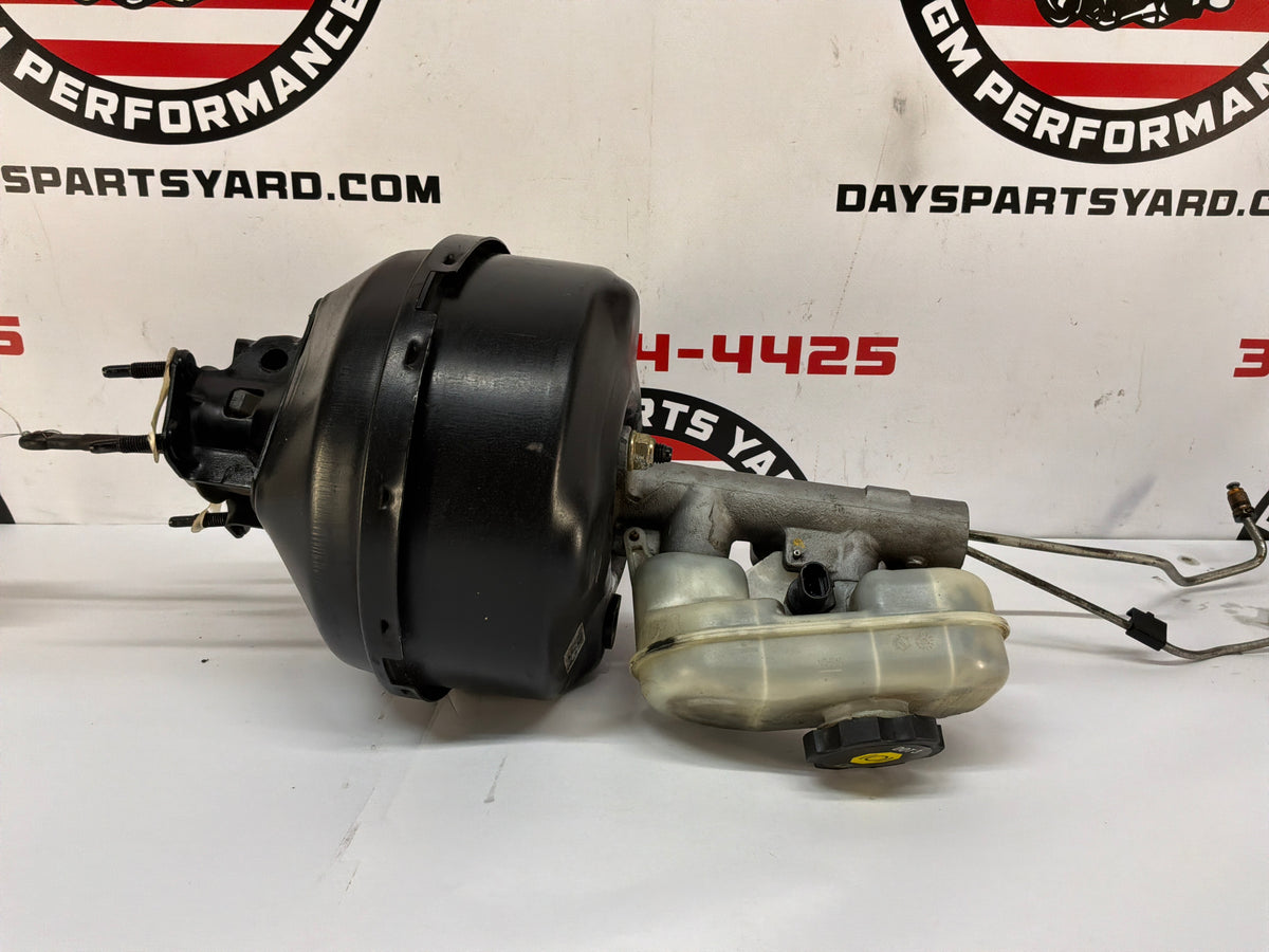 2002 Chevy Camaro Z28 Brake Booster Master Cylinder and Reservoir OEM