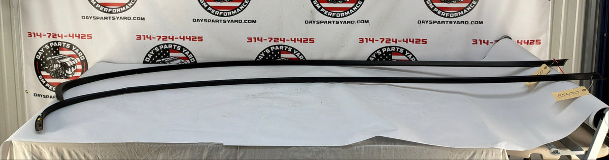 2017 Chevy SS Sedan RH & LH Driver Door Opening Roof Top Frame Reveal Trim Molding OEM