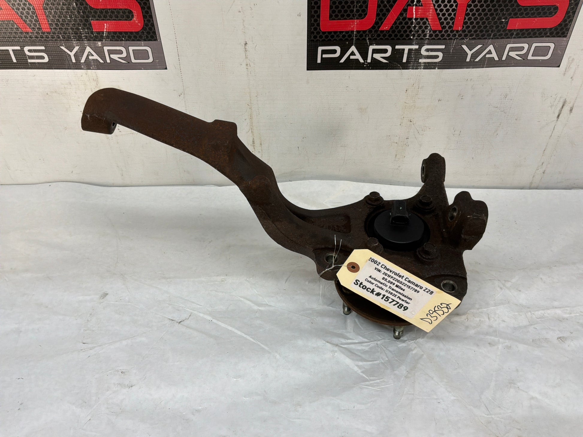 2002 Chevy Camaro Z28LH Driver Front Spindle Knuckle Hub Wheel Bearing OEM - Day's Parts Yard