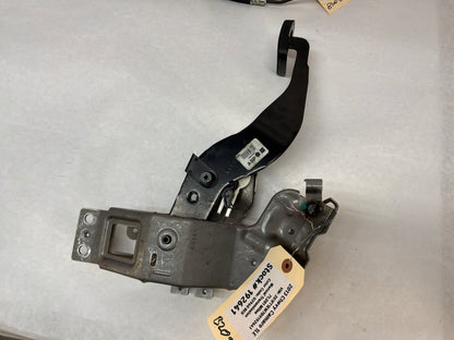 2013 Chevy Camaro 1LE Manual Transmission Pedal Brake Clutch Master Cylinder Assembly OEM