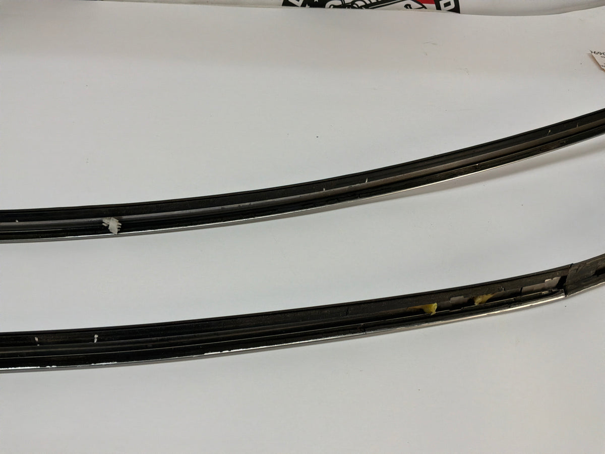 2014 Chevy SS Sedan RH & LH Door Opening Roof Top Frame Reveal Trim Molding OEM