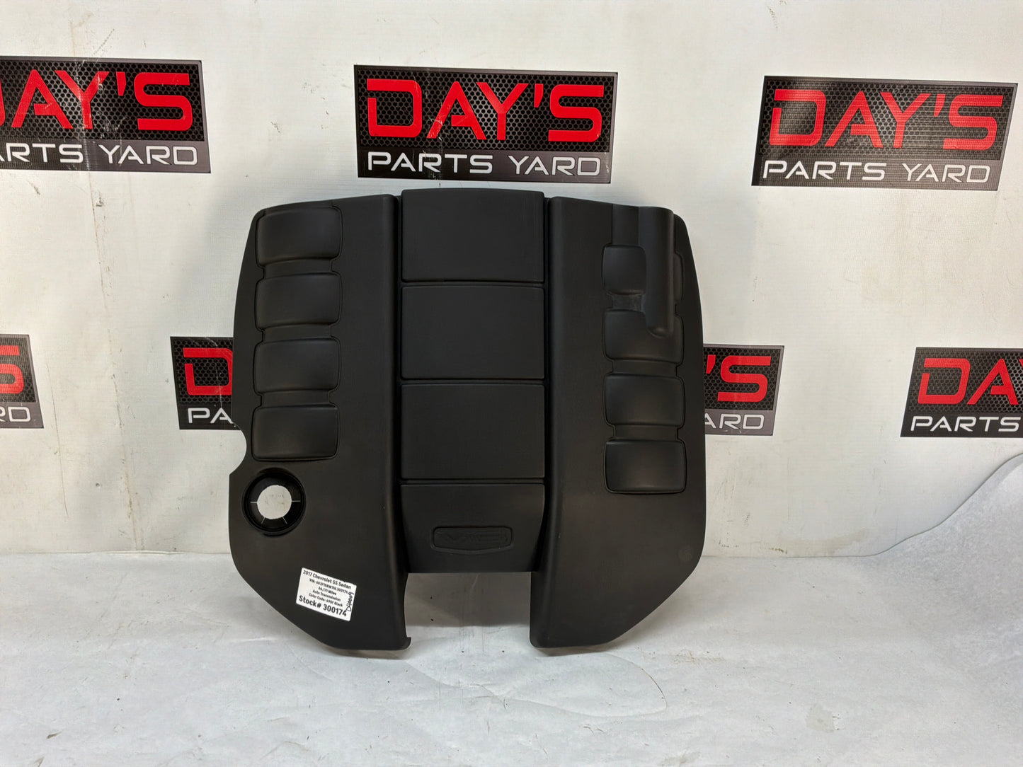 2017 Chevy SS Sedan Engine Motor Intake Manifold Coils Cover OEM