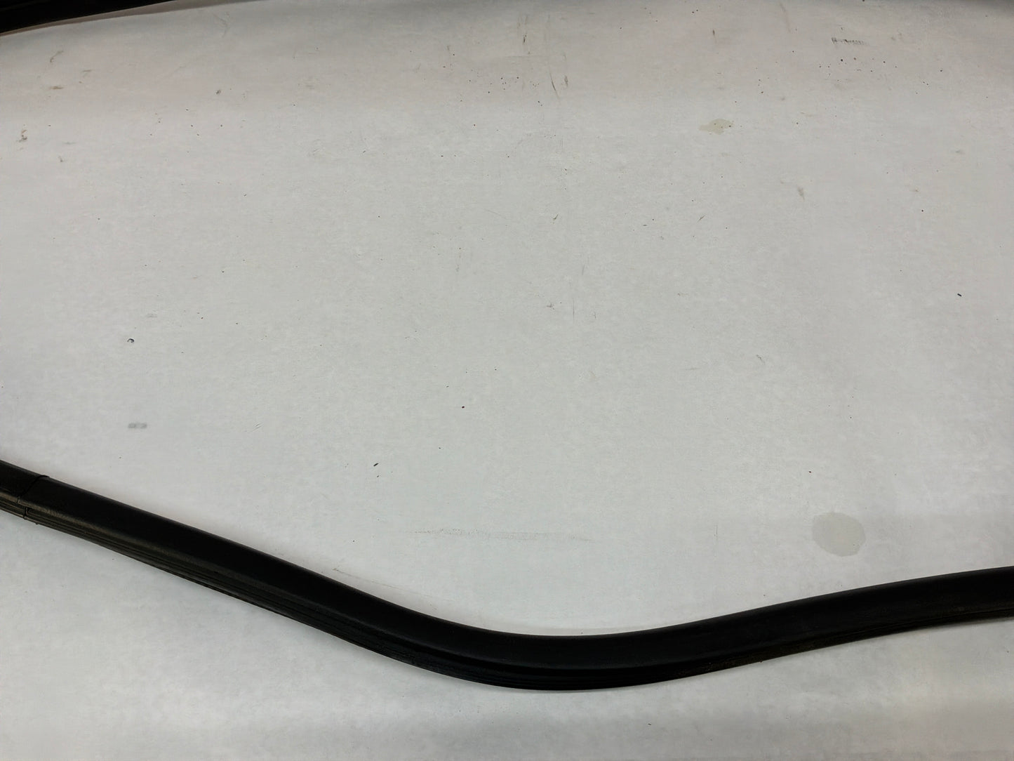 2014 Chevy SS Sedan RH Passenger Front Door Weather Strip Rubber Seal OEM