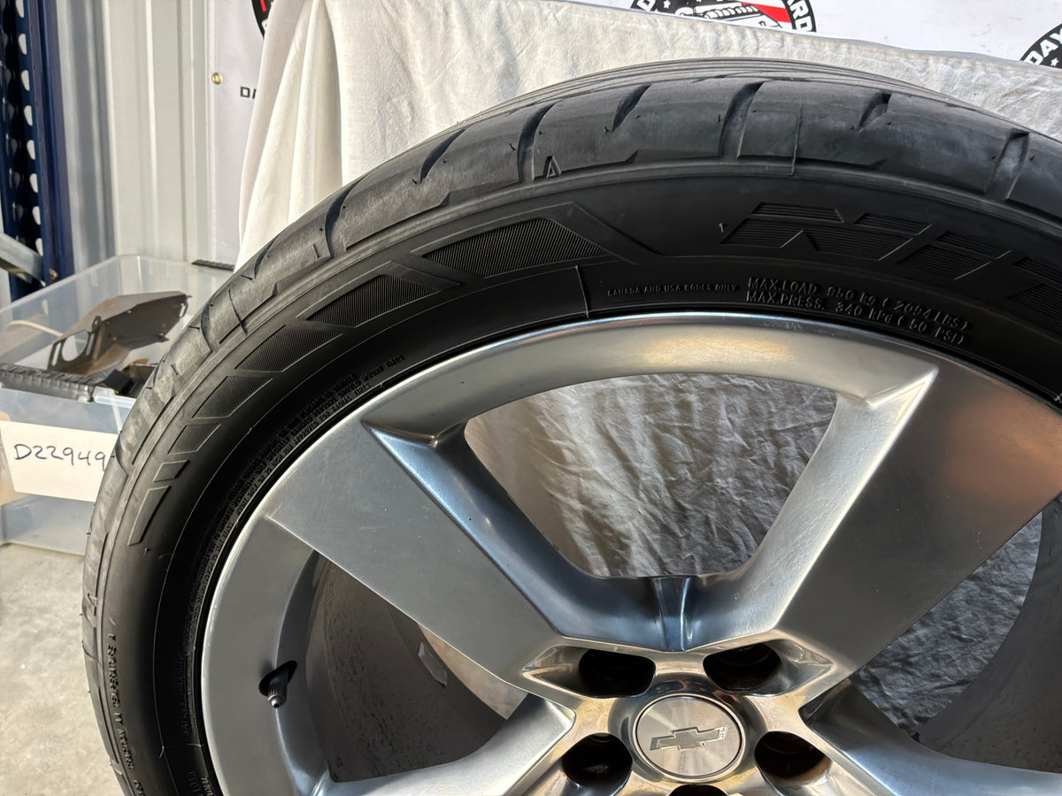 2010 Chevy Camaro SS 20x8 20x9 Factory OEM Wheels Rims with Tires