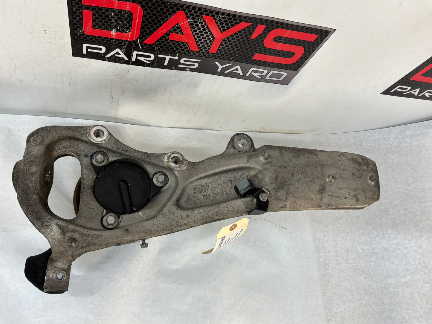 Lh front spindle - Day's Parts Yard