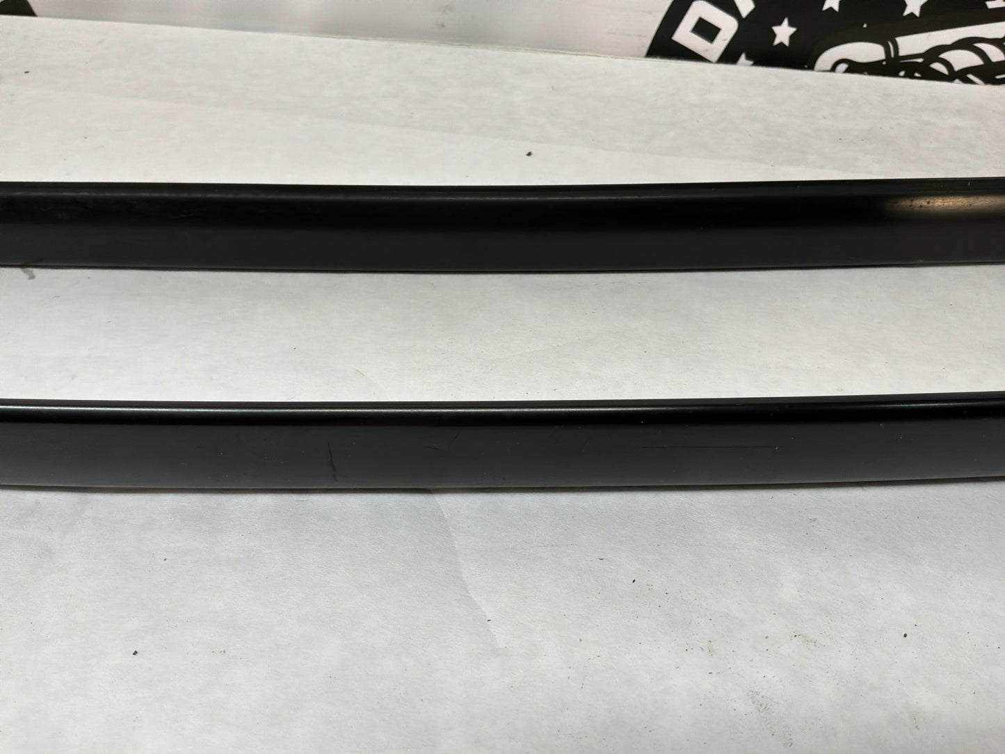 2004 Pontiac GTO RH & LH Roof Panel Joint Finish Trim Molding OEM