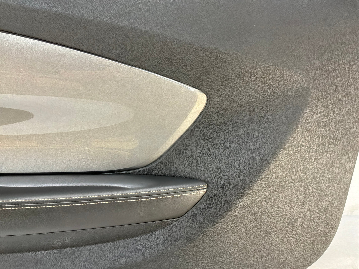 2013 Chevy Camaro RH Passenger Interior Door Panel Trim OEM