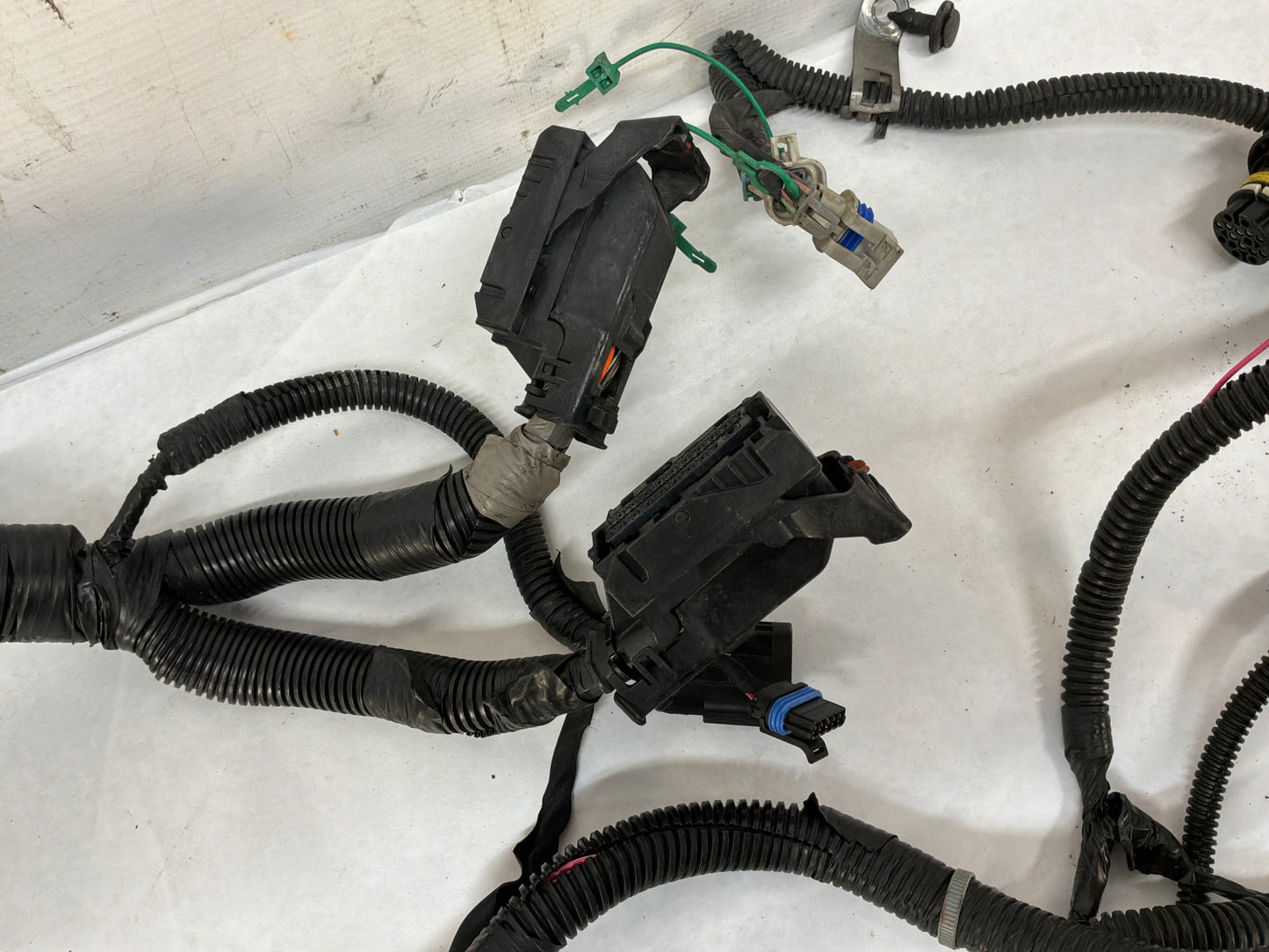 2012 Chevy Avalanche Engine Transmission Wire Wiring Harness OEM