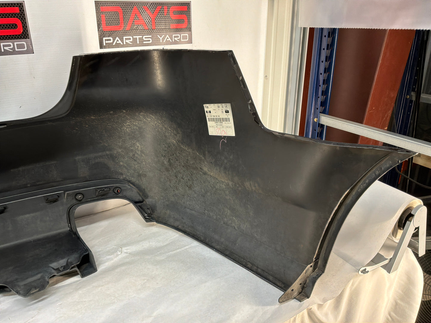 2008 Pontiac G8 GT Rear Bumper Cover w/ Valance Black OEM