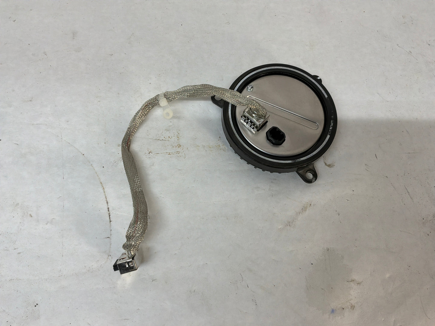 2014 Chevy Camaro ZL1 Head Light Lamp Headlight Ballast OEM