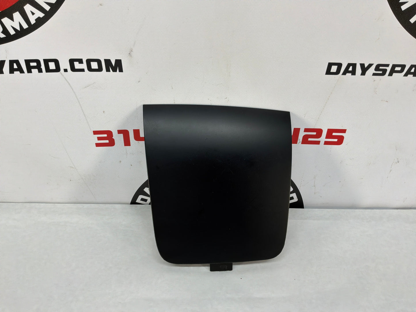 2005 Pontiac GTO Center Dash Upper Radio Bezel Top Trim Plate OEM
