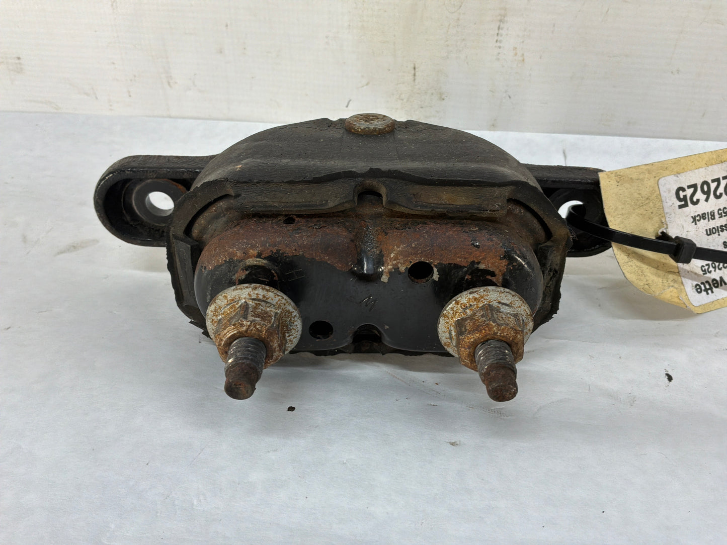 1999 Chevy C5 Corvette Rear End Differential Mount OEM