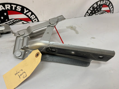 2015 Chevy Camaro SS 1LE RH & LH Hood Hinges OEM