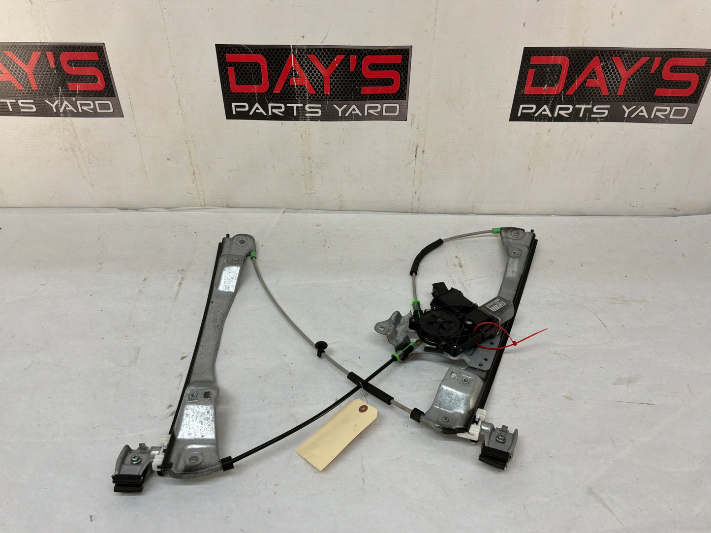 2017 Chevy SS Sedan RH Passenger Front Window Regulator Motor OEM