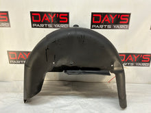 Rh rear wheel liner - Day's Parts Yard