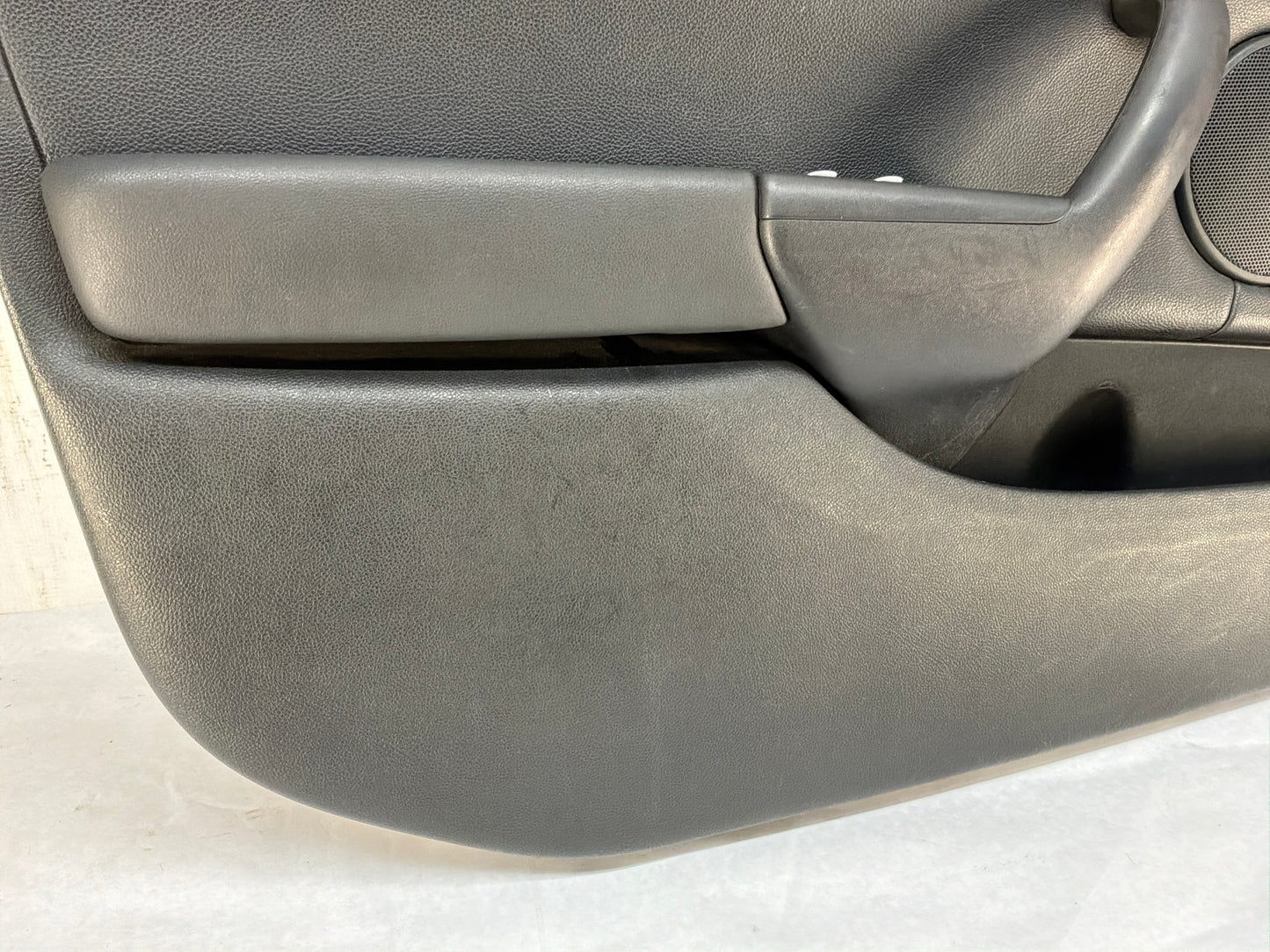Front lh door panel - Day's Parts Yard