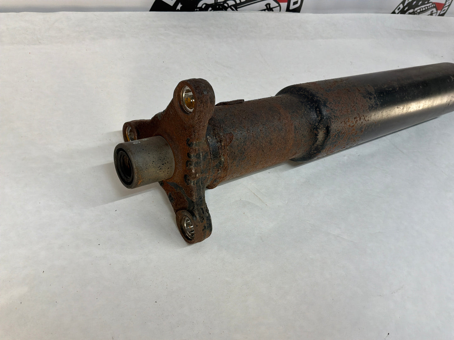 2011 Chevy Caprice PPV Drive Shaft Driveshaft Driveline Propeller Shaft OEM