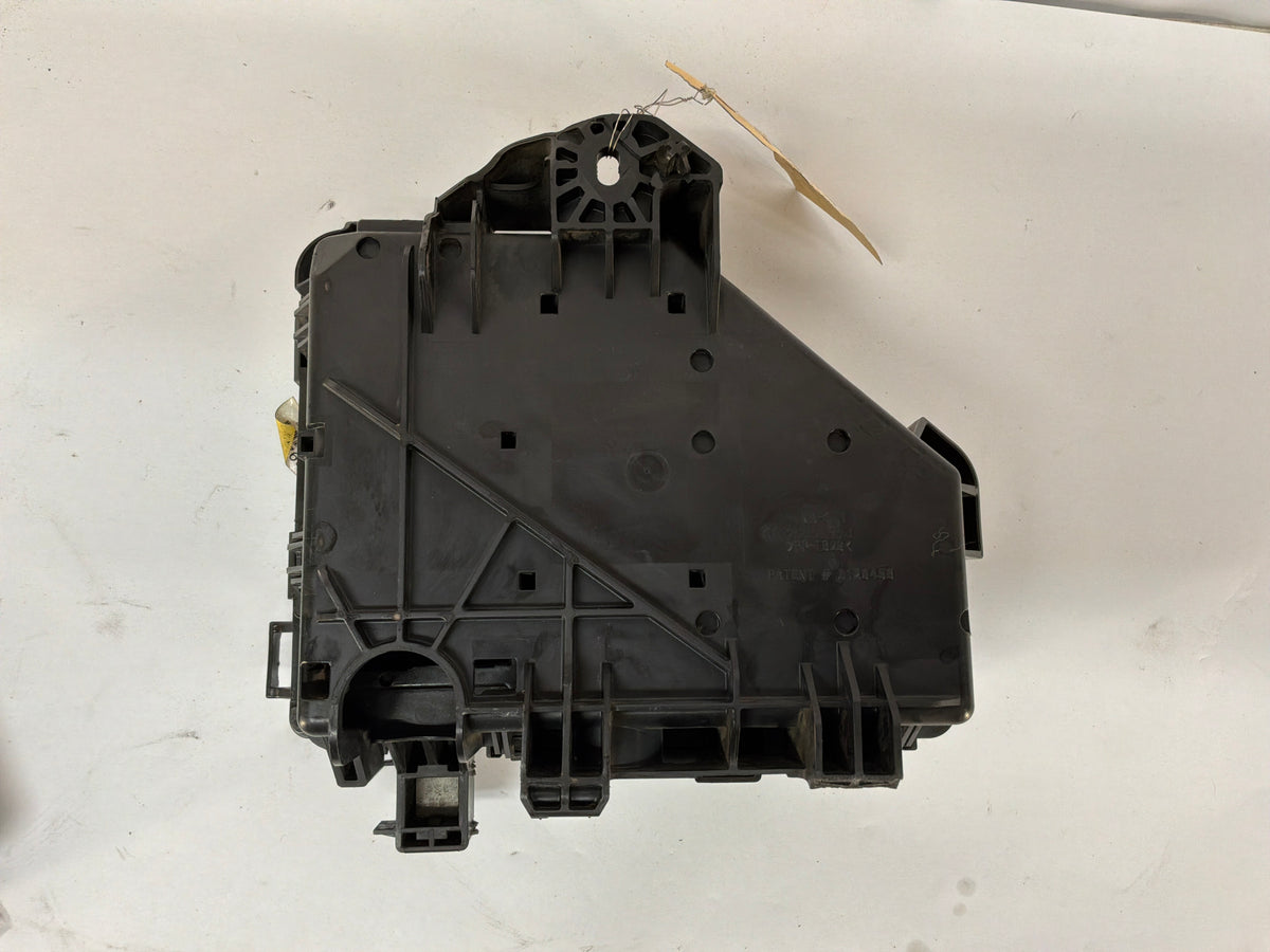 2009 Cadillac CTS-V Engine Fuse Box Relay Junction OEM