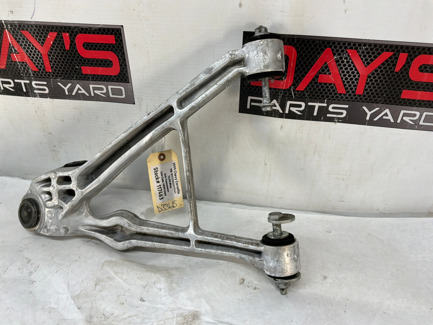 Control arm - Day's Parts Yard
