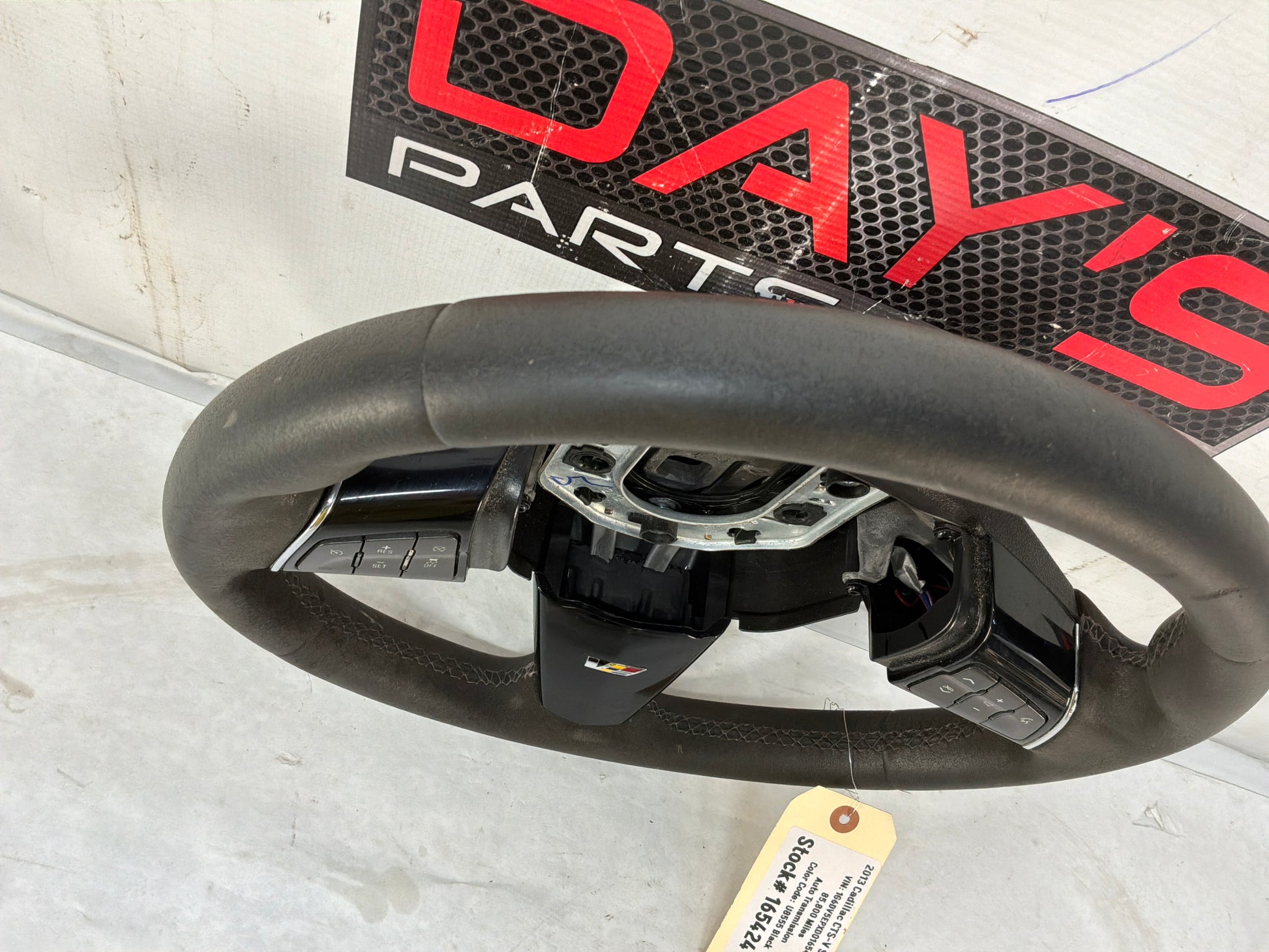 Steering wheel - Day's Parts Yard