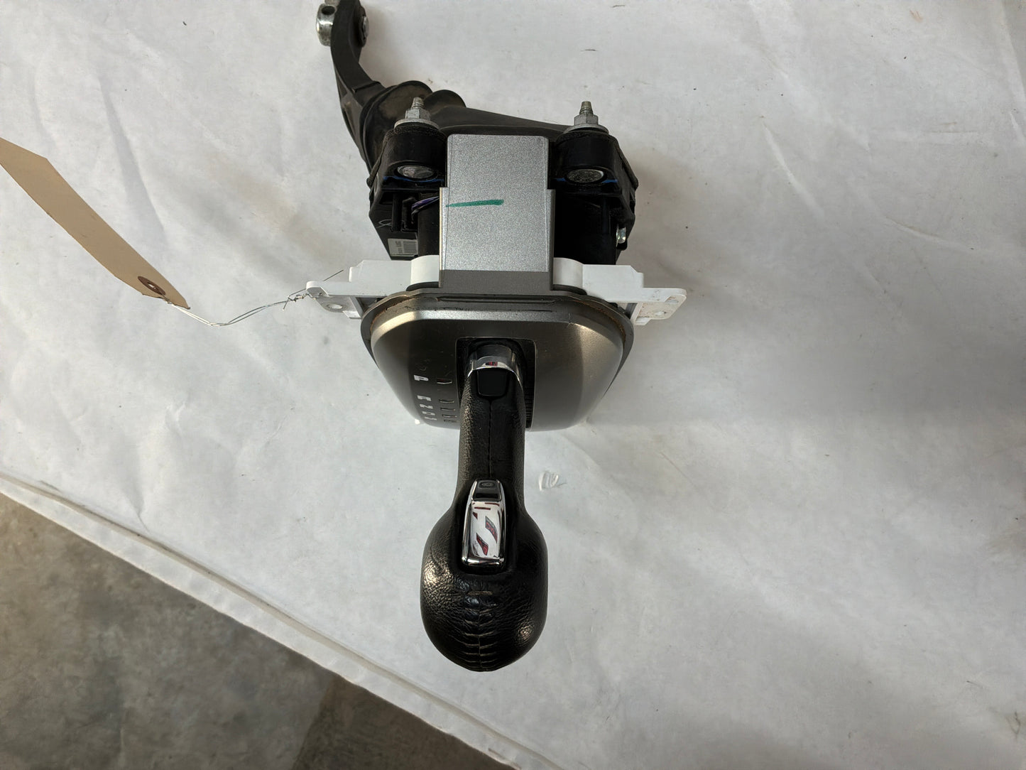2013 Chevy Camaro SS Complete Center Console w/ Automatic Gear Selector Shifter OEM