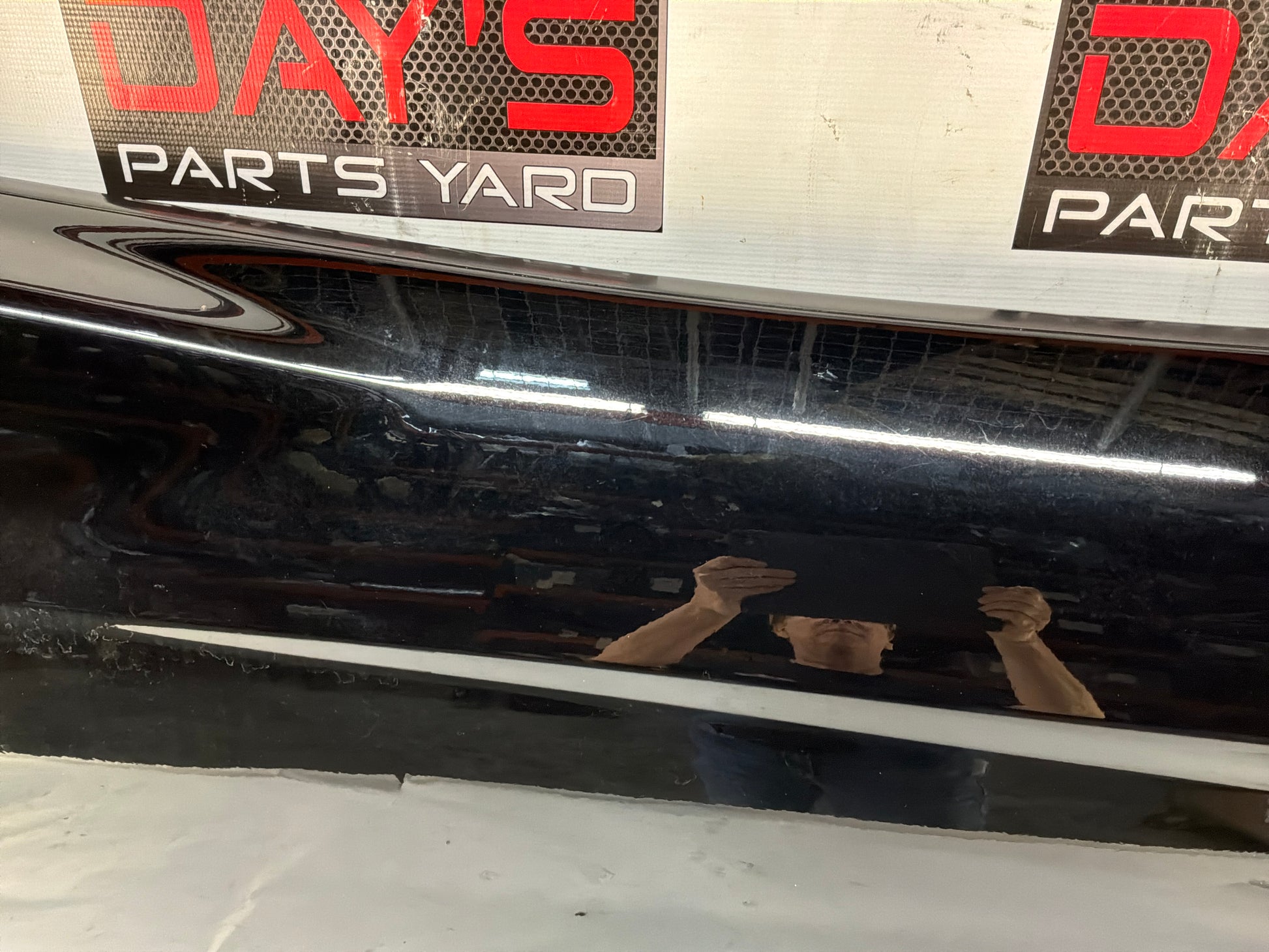 Rh front exterior door - Day's Parts Yard