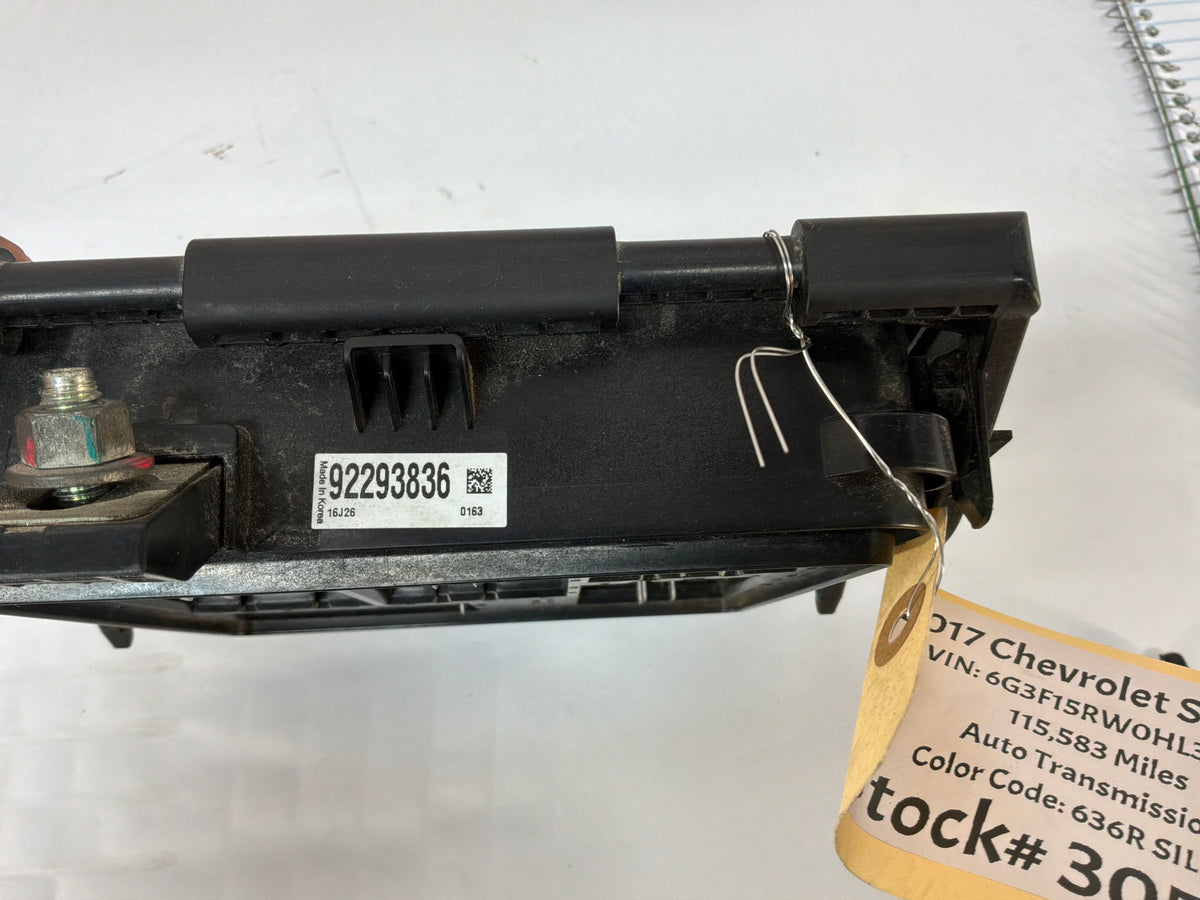 2017 Chevrolet SS Sedan Engine Bay Fuse Relay Wiring Wire Harness Junction Box Block Cover OEM