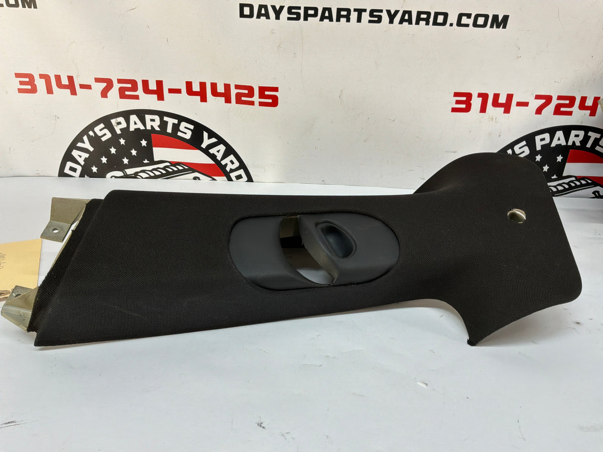 2006 Pontiac GTO RH & LH Interior Upper B Pillar Seat Belt Trim Panel Moldings OEM