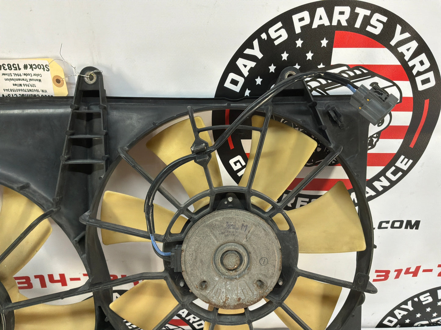 2006 Cadillac CTS-V Radiator Dual Electric Coolant Cooling Fans OEM