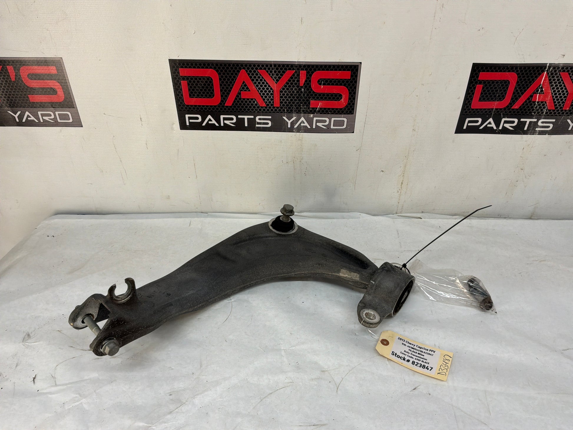 Control arm - Day's Parts Yard