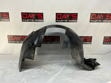 Rh front wheel liner - Day's Parts Yard