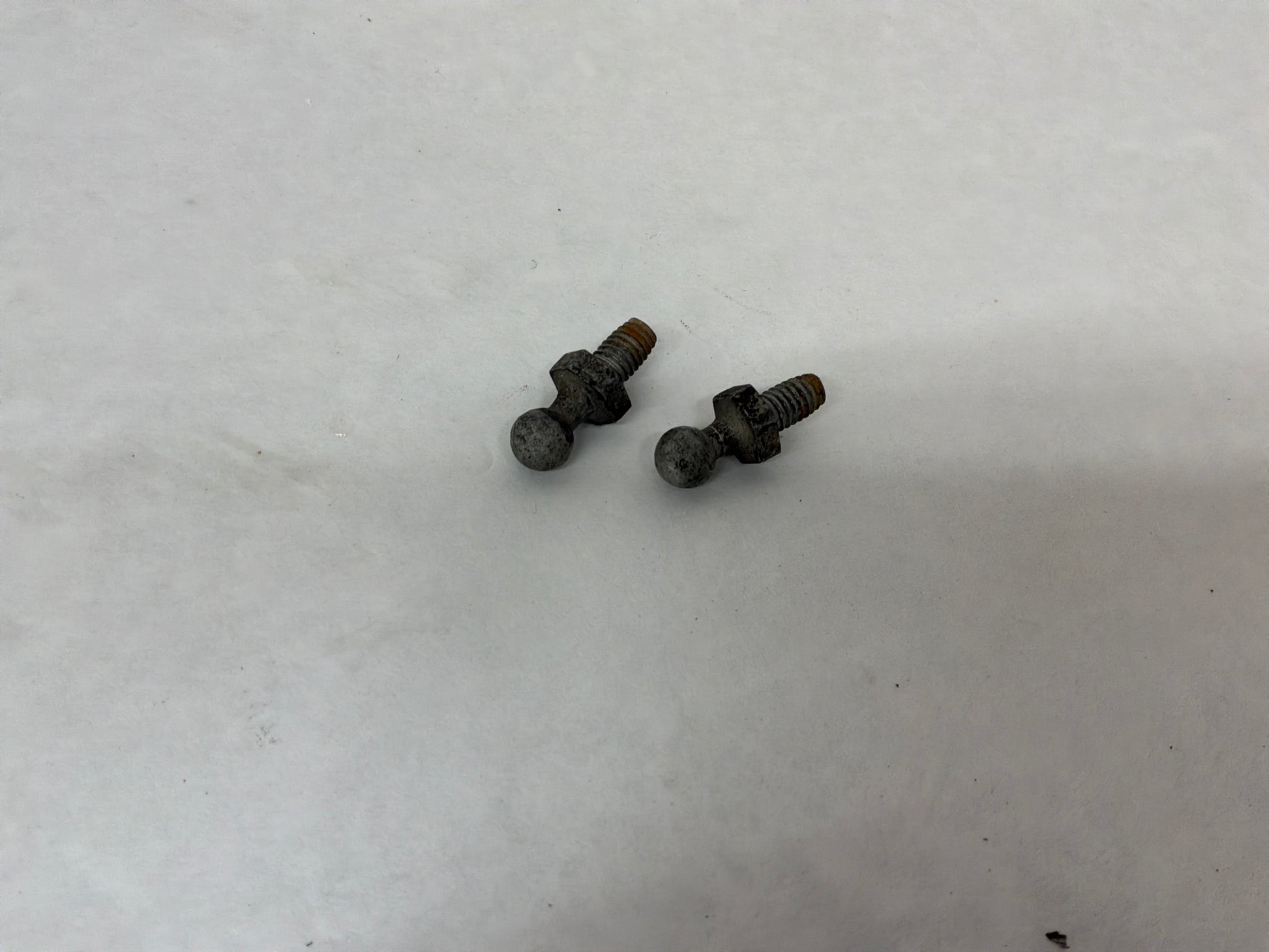 2013 Chevy Camaro ZL1  Ride Heigh Sensor Pens OEM - Day's Parts Yard
