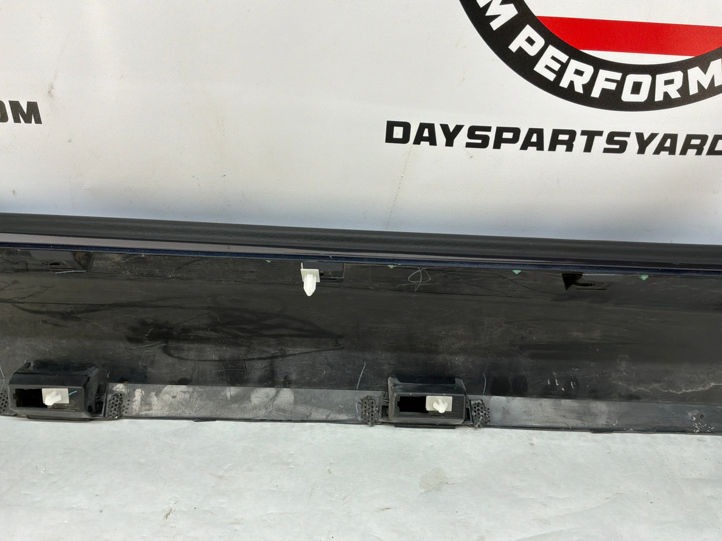 2014 Chevy Camaro SS RH Passenger Rocker Molding Side Skirt Panel OEM