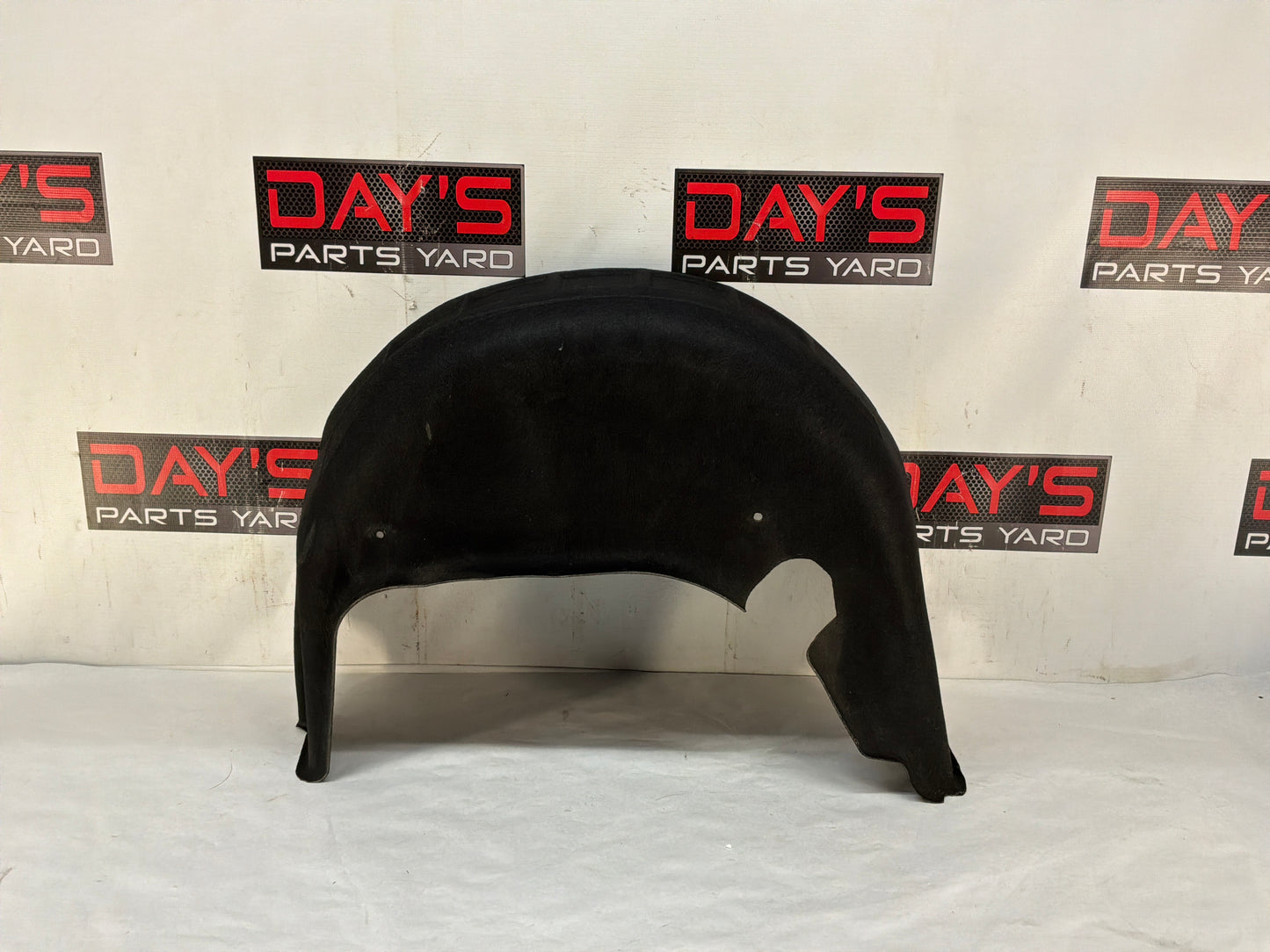 Lh rear wheel liner - Day's Parts Yard