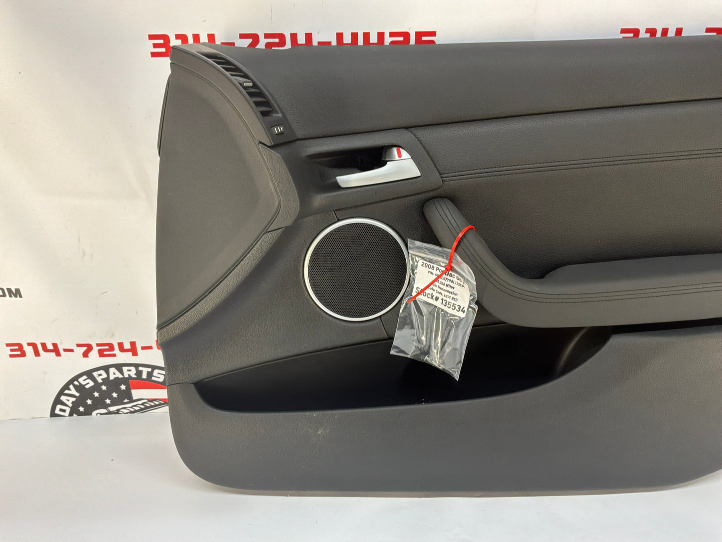 2008 Pontiac G8 GT RH Passenger Front Interior Door Panel Trim OEM