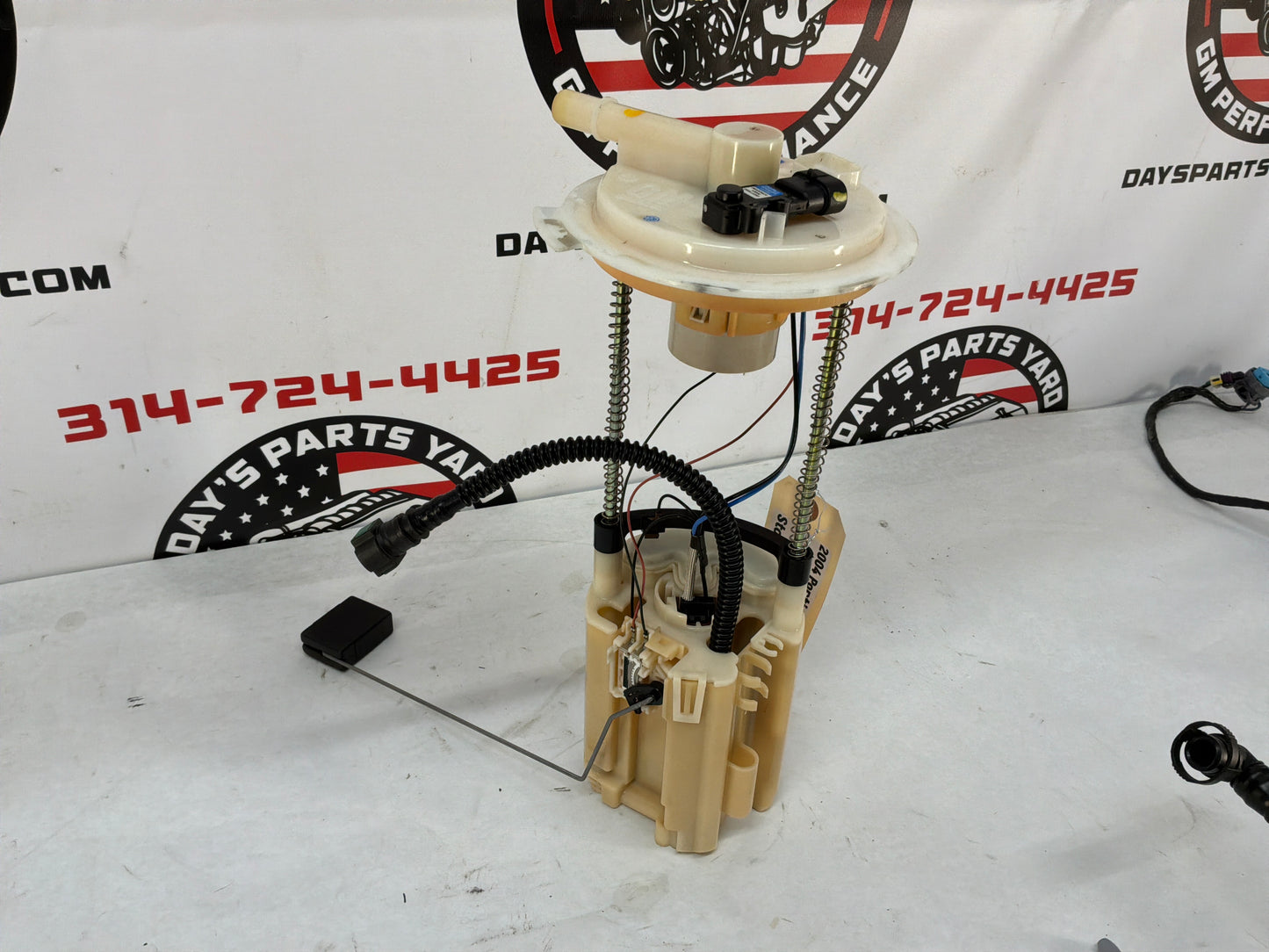 2004 Pontiac GTO Fuel Pump Level Sending Unit OEM